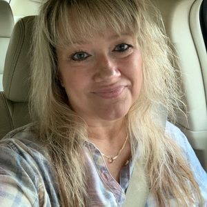 Meet your Posher, Brenda